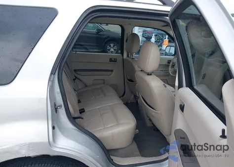 2008 Ford Escape Xlt z USA, uszkodzony, nr VIN 1FMCU03128KA31025